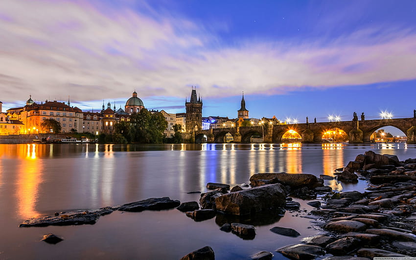 Praga con el puente de Carlos Ultra Backgrounds para U TV : & UltraWide & Laptop : Tablet : Smartphone fondo de pantalla