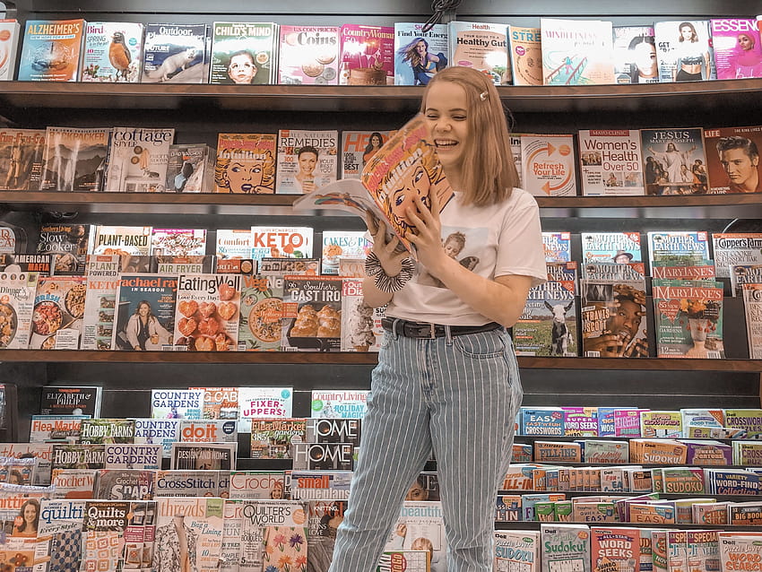 grocery store aesthetic hoot magazines model, women grocery HD wallpaper