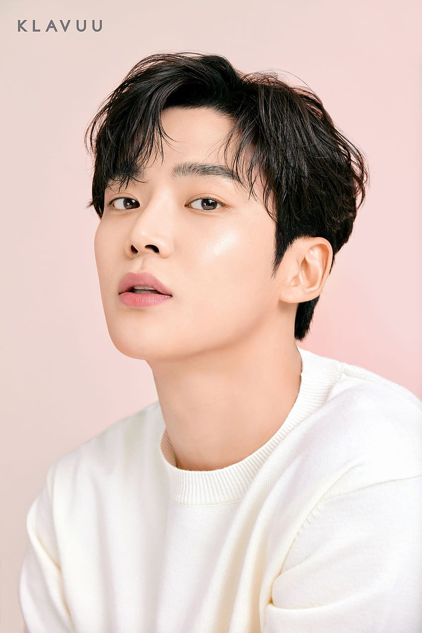 SF9's RoWoon Mesmerizes With Cute And Manly Vibes In Making Of KLAVUU Commercial, kim rowoon HD phone wallpaper