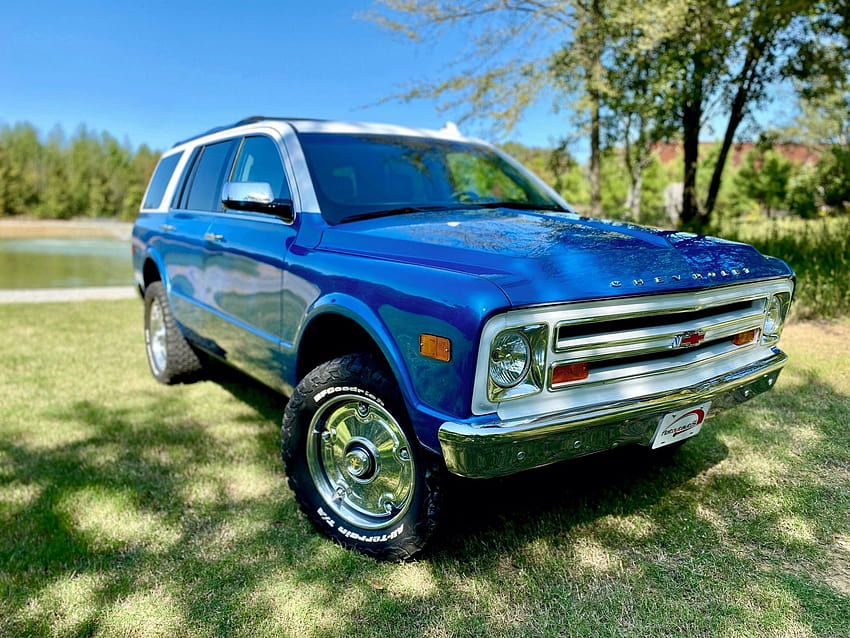 This Modern Day Chevy K5 Blazer Will Cost You $70,000 And A Tahoe, But It's Fit For Royalty, old chevy blazer HD wallpaper