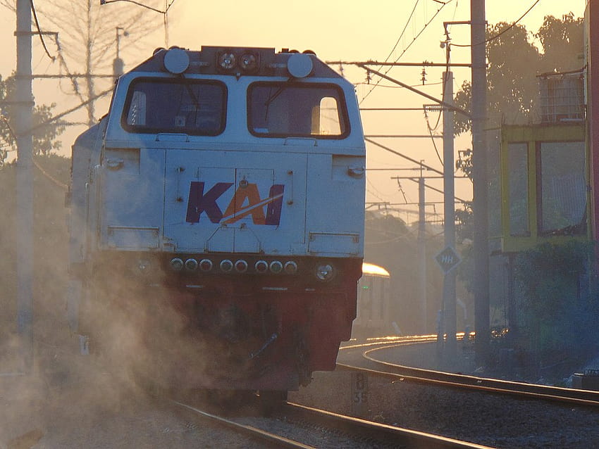 파일:Kereta api Bima dengan Logo KAI Terbaru.jpg, kereta api indonesia HD 월페이퍼
