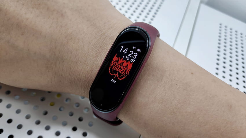 How to install a Stranger Things custom watch face on your Mi Band, mi band  4 HD wallpaper | Pxfuel