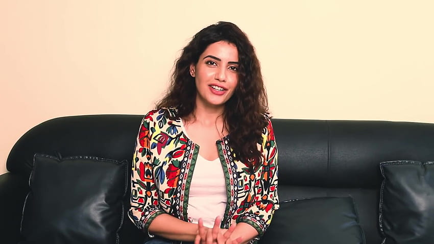 Celebrity Hairstyle of Smriti Kalra from Interview, Telly Chakkar, 2019 HD wallpaper