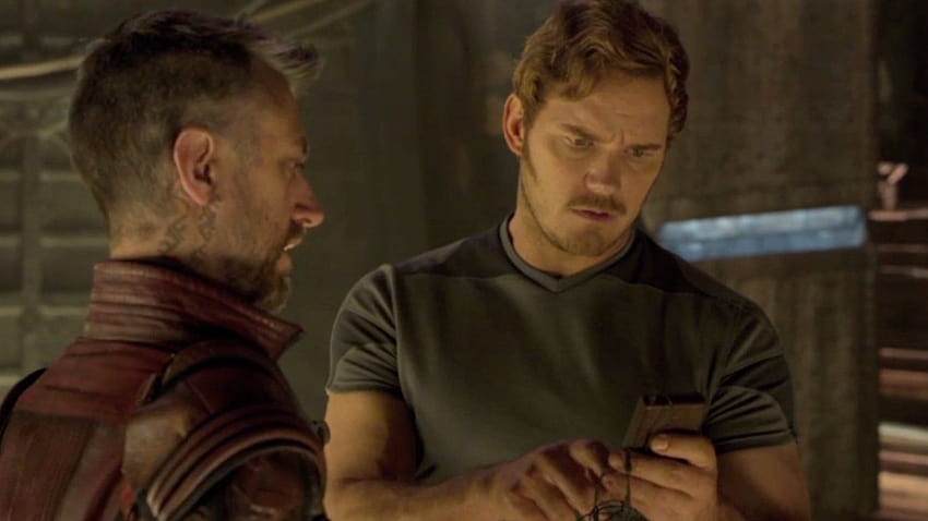 Peter Quill and Kraglin Try To Figure Out How The Zune Works in GUARDIANS OF THE GALAXY VOL. 2 Deleted Scene HD wallpaper