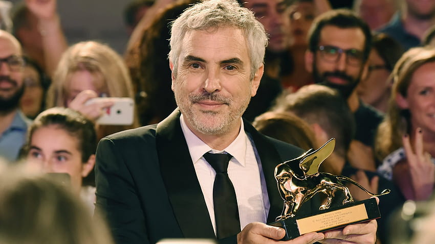 Alfonso Cuarón wins the Golden Lion at Venice, alfonso cuaron HD wallpaper