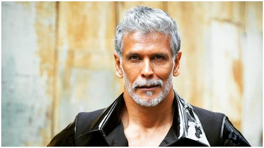 Milind Soman posts new pics from his hoot on Instagram. What a smile, say fans HD wallpaper