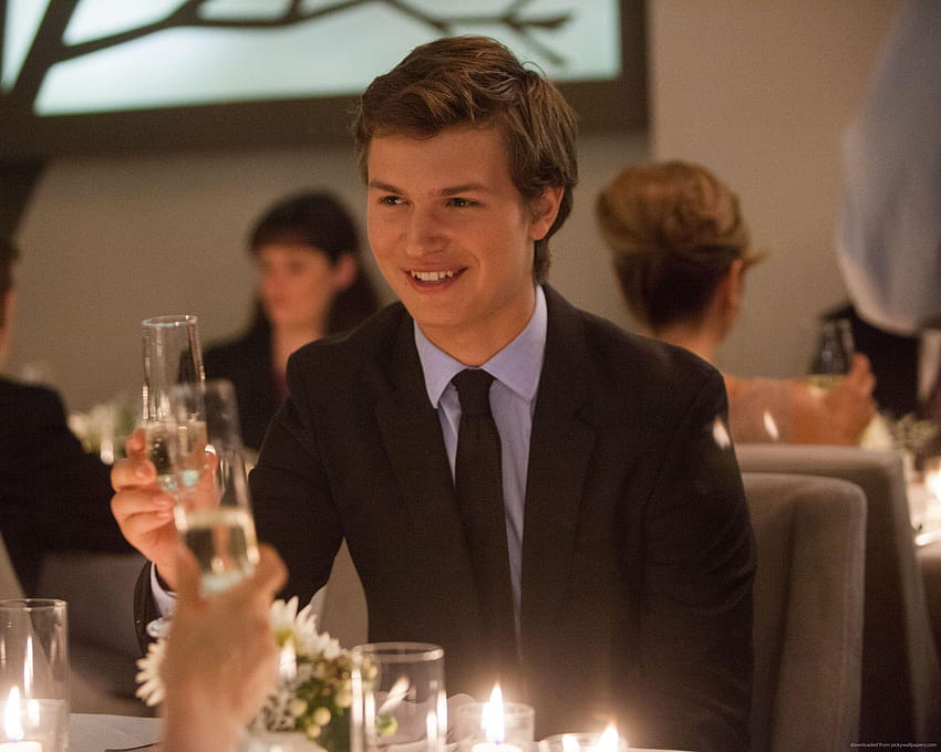 2560x2048 Ansel Elgort With A Glass Of Champagne HD wallpaper
