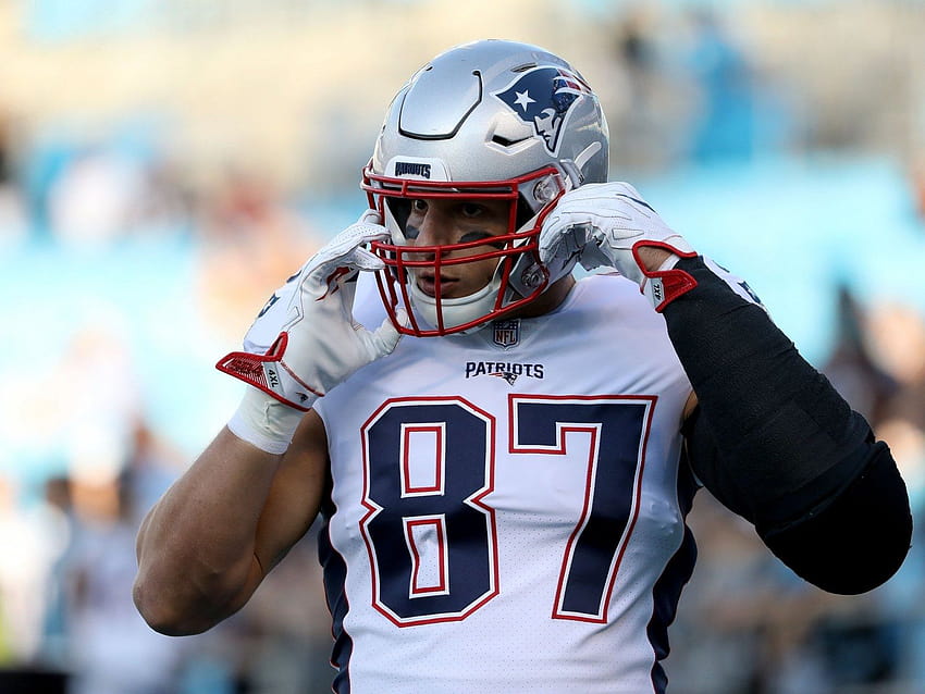 Gronk's Sexier and Better than You': Rob Gronkowski's Girlfriend Fires Back at Jalen Ramsey, gronk gronkowski HD wallpaper