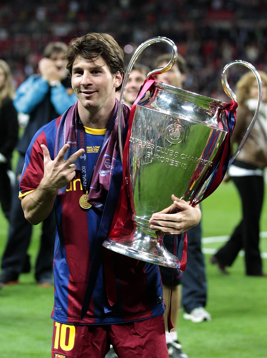 Lionel Messi là một trong những cầu thủ xuất sắc nhất trong lịch sử của FC Barcelona. Hãy xem những hình ảnh anh ta khi giành được danh hiệu vô địch Cúp C1/Champions League cùng với đội bóng yêu thích của bạn.