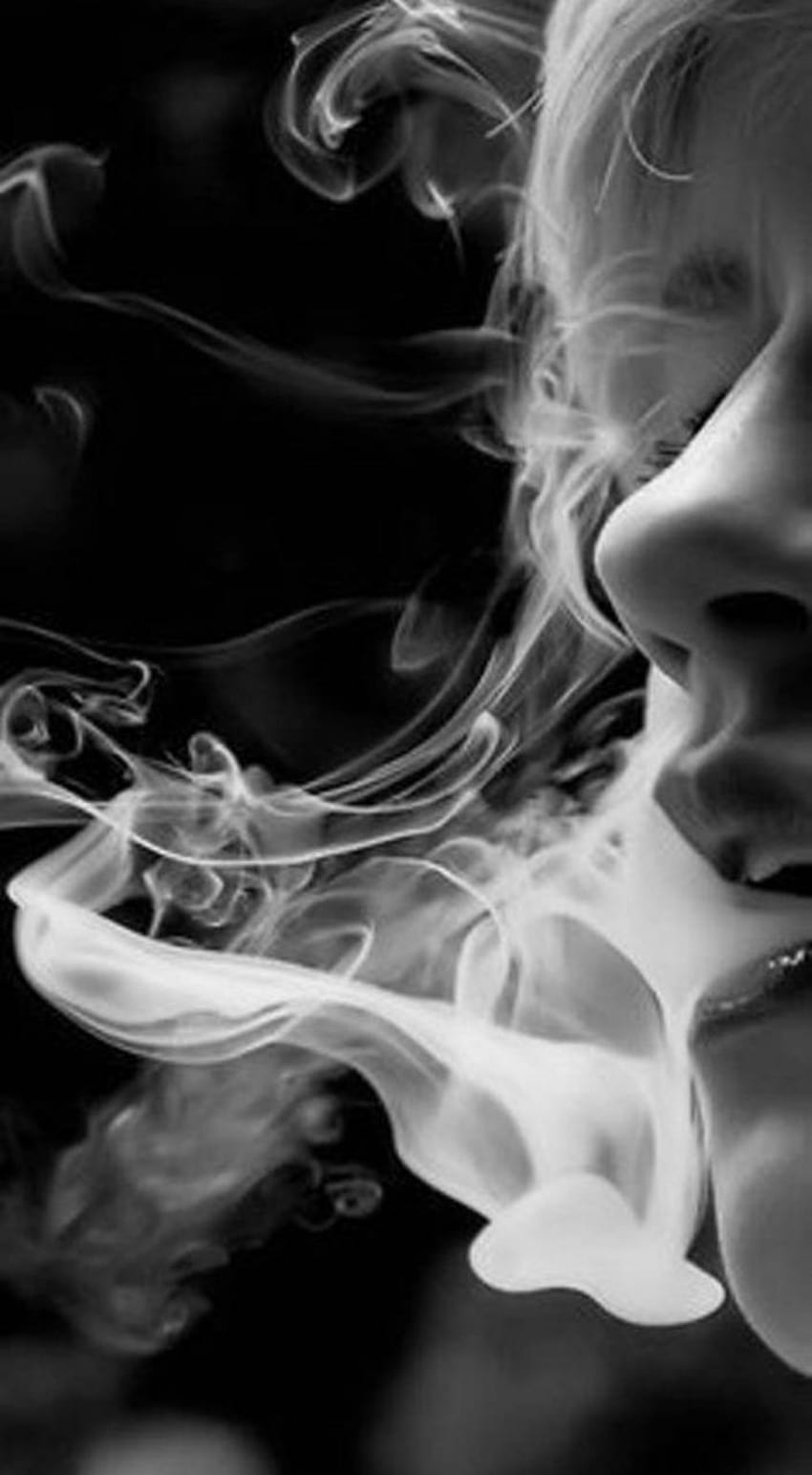 Garota fumando, garota morena fumando Papel de parede de celular HD