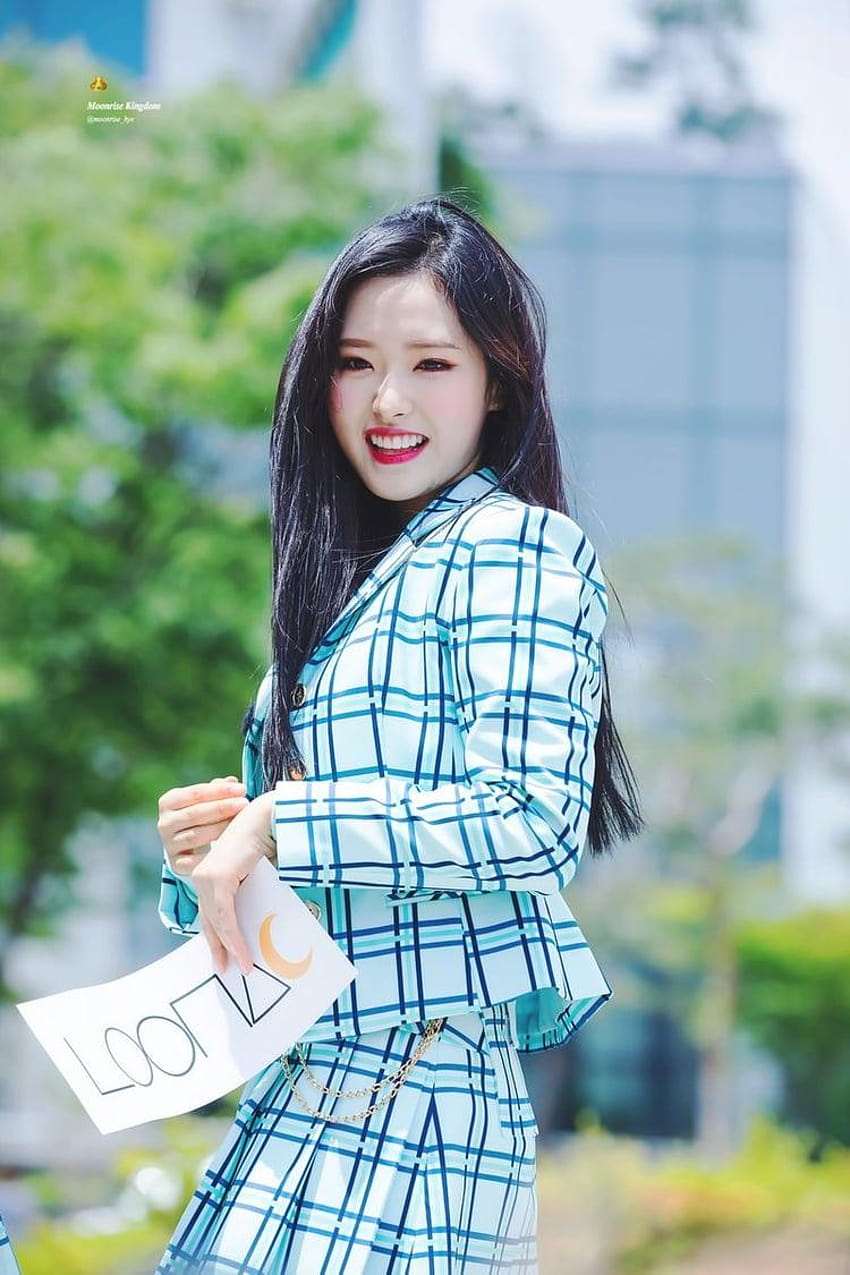 Olivia hye discovered by Bbibbi ♡ HD phone wallpaper | Pxfuel