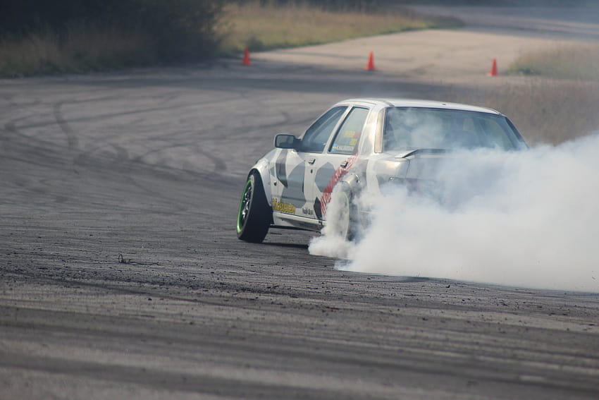 What do yall think of these pics: Drifting, tandem drifting HD wallpaper