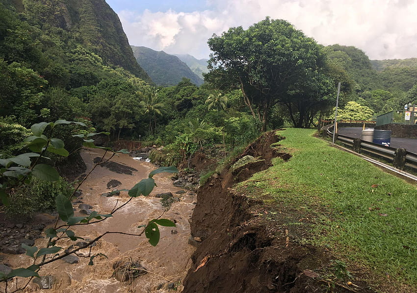 Iao Valley State Monument è stato chiuso a tempo indeterminato a causa del paesaggio di Iao Valley Maui Sfondo HD