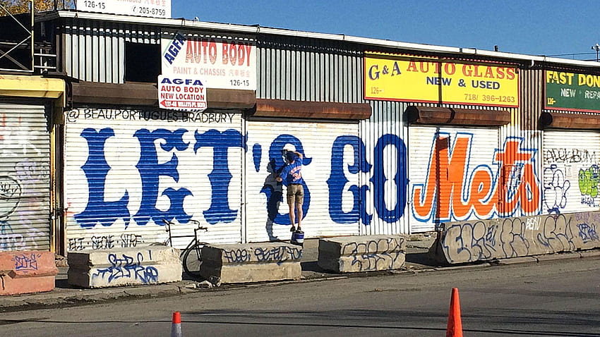 World Series 2015: Mets fan paints mural on notorious chop shops, new york mets citi field HD wallpaper