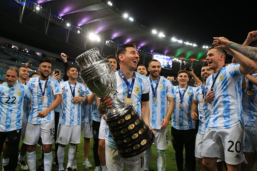 L'eredità di Lionel Messi come GOAT si è assicurata dopo la vittoria della Copa America, il trofeo messi Sfondo HD
