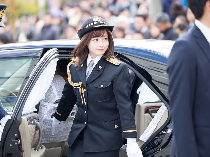 Файл: Kanna Hashimoto One day police chief 20171201 2.jpg HD тапет