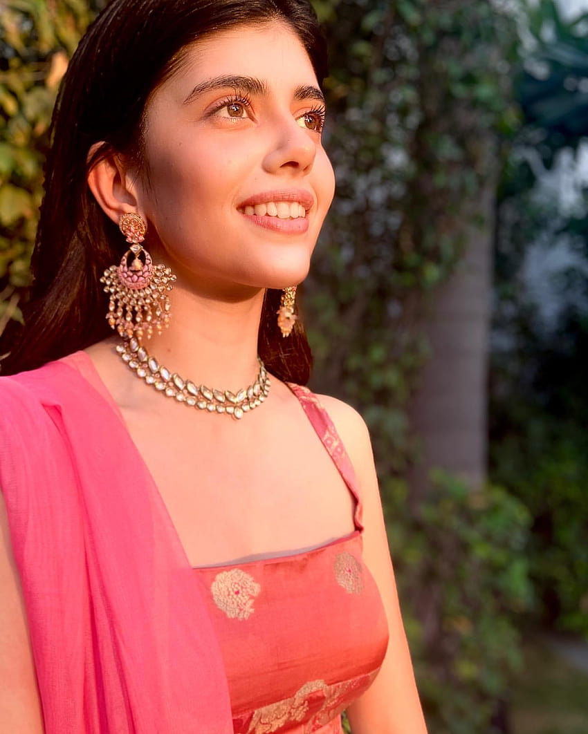Sanjana Sanghi: Dil Bechara star's stunning will make you HD phone wallpaper