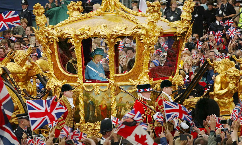 Queen Elizabeth and the Duke of Edinburgh ride in the Golden State Carriage at the head of a parade, elizabeth ii HD wallpaper