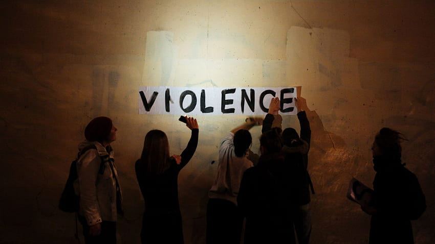 Findev が英国へのアクセスを支援し、女性に対する暴力を阻止する方法 高画質の壁紙