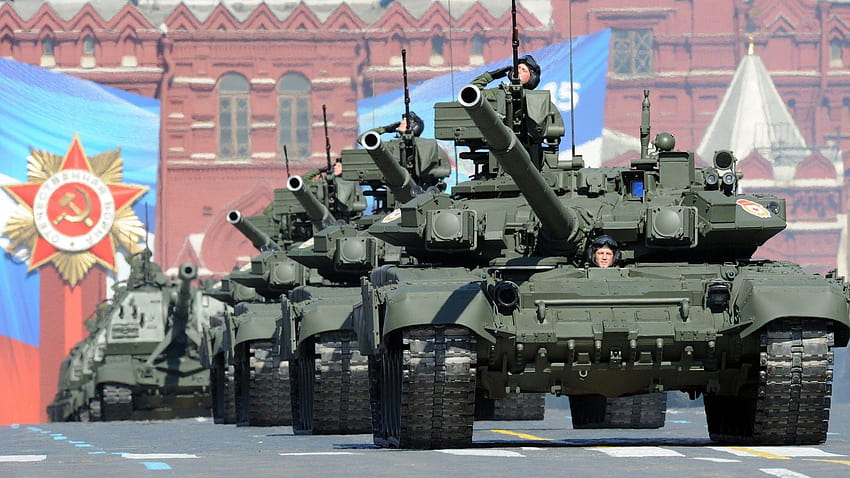 I piani di Mosca per tagliare le pensioni militari visto guidare militari, esercito russo Sfondo HD