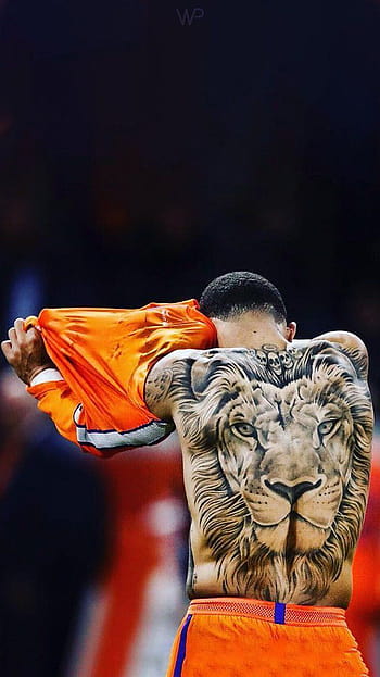 Former Manchester United winger Depay explains tattoos  Daily Mail Online