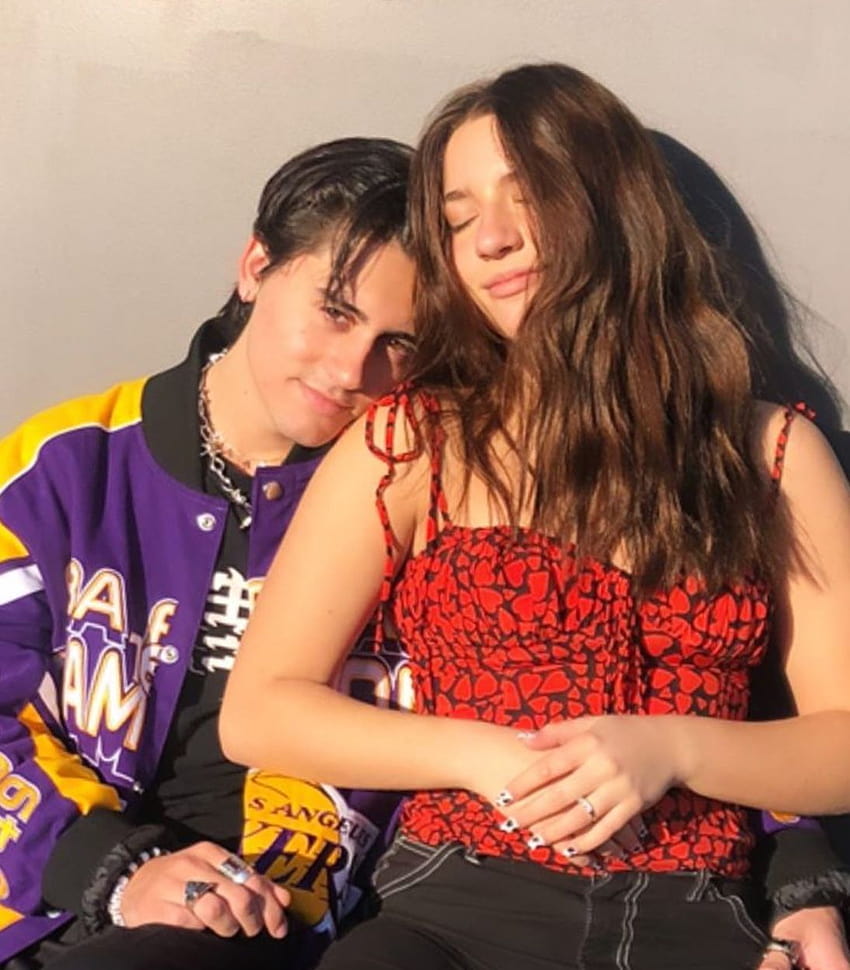 Isaak Presley hace el maquillaje de su novia Kenzie Ziegler en un nuevo  video, mackenzie ziegler e isaak presley fondo de pantalla | Pxfuel