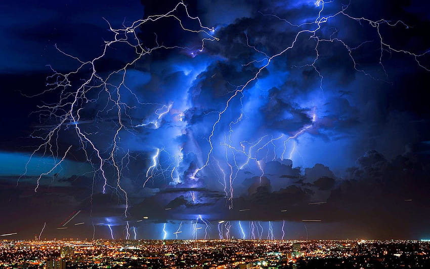 Beautiful Live Thunderstorm, lightning storm moon HD wallpaper | Pxfuel