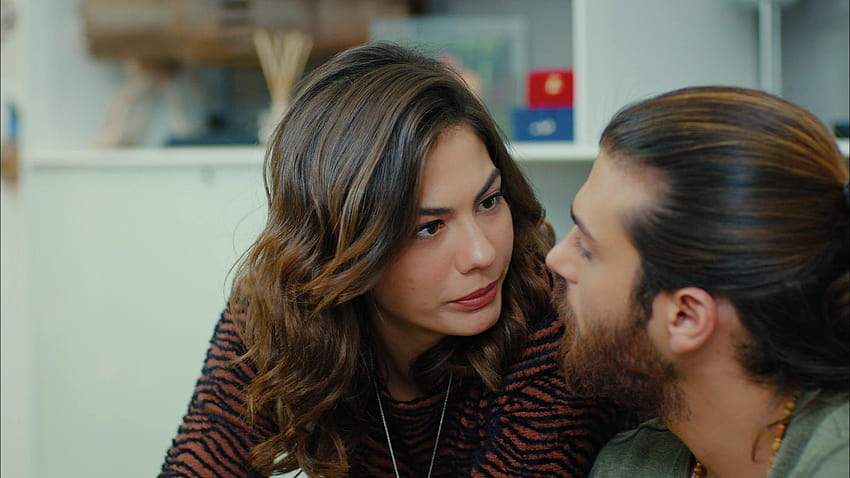 Can Yaman ve Demet Özdemir Kavga mı Etti?, demet ozdemir HD wallpaper ...