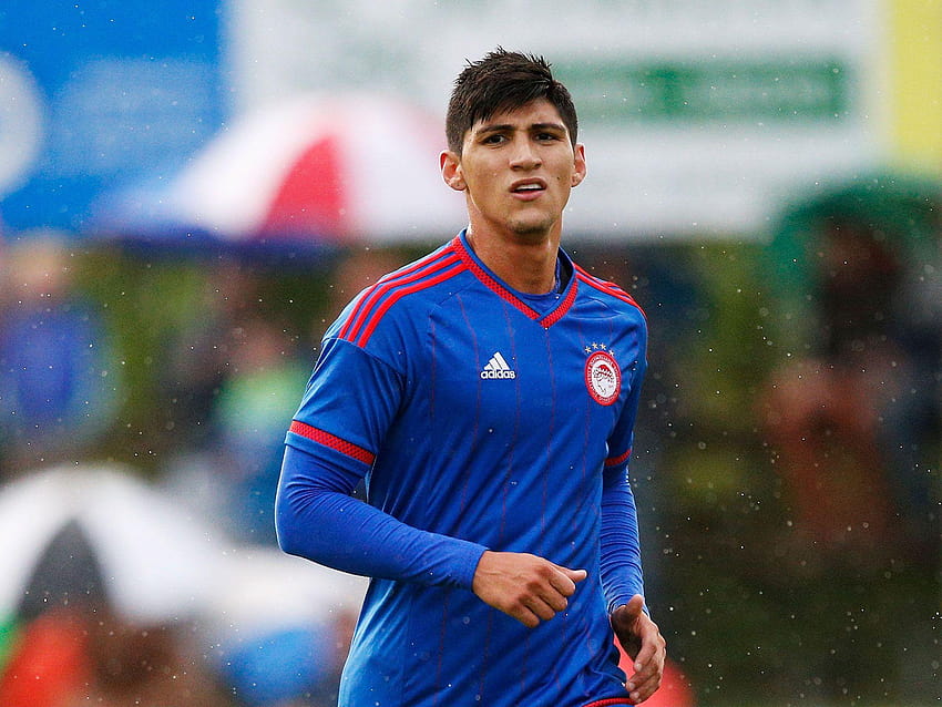 Alan Pulido: Mexico and Olympiacos footballer kidnapped 'by six HD wallpaper