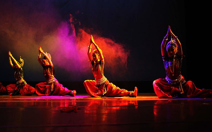 Buchen Sie aufregende Bollywood- und Bhangra-Tanzgruppenshows für alle Veranstaltungen, Gruppentanz HD-Hintergrundbild