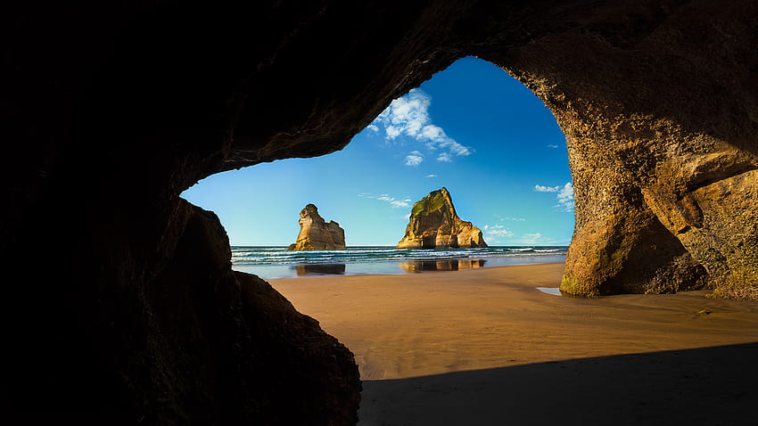 Wharariki Beach Cave, Archway Islands, South Island of New Zealand, sea cave HD wallpaper