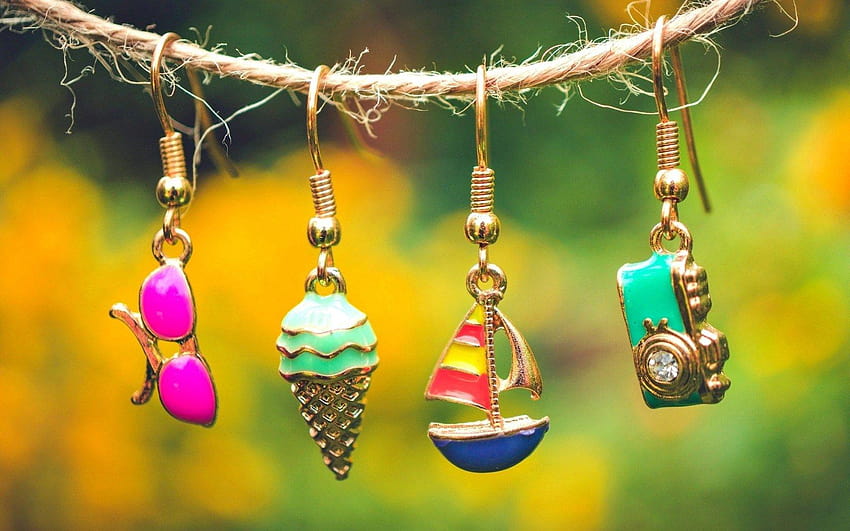 colorful earing haging on rope graphy, Amazing HD wallpaper