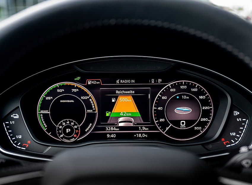 2020 Audi Q5 TFSI e Plug, електронен инструментален панел HD тапет