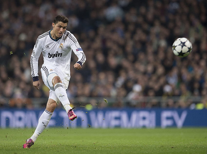 Real Madrid Cristiano Ronaldo Kick , Backgrounds, cr7 background HD wallpaper