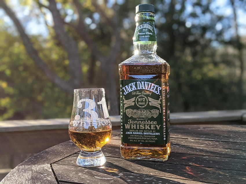 Whiskey Review: Jack Daniels Green Label Tennessee Sour Mash Whiskey – Thirty HD wallpaper