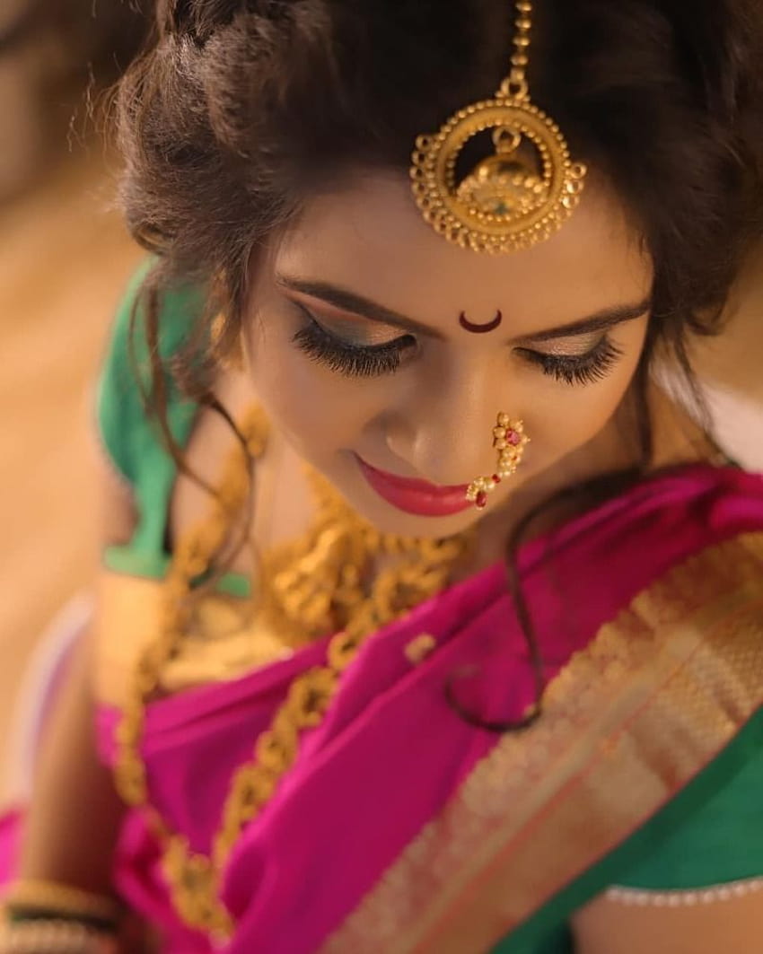Here're some of the most beautiful Marathi bridal hairstyles that you are  going to take some major inspo from 💜 Tag a #marathibride… | Instagram