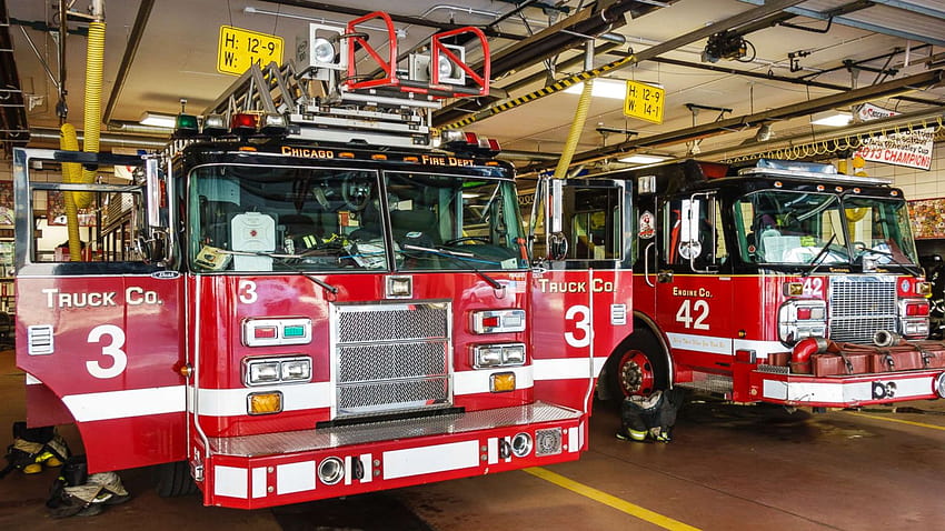 5 female paramedics sue Chicago Fire Dept. over sexual harassment allegations, fire rescue HD wallpaper