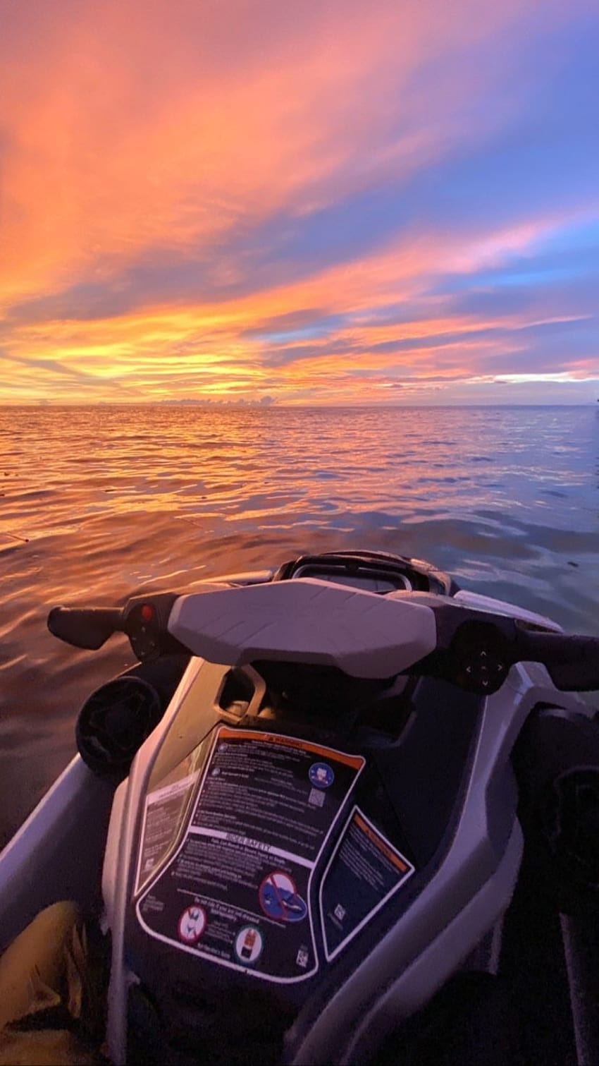 puesta de sol en moto de agua, esquí acuático fondo de pantalla del teléfono