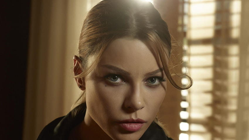 1920x1080 Chloe Decker als Lauren German in Lucifer Laptop Full HD-Hintergrundbild