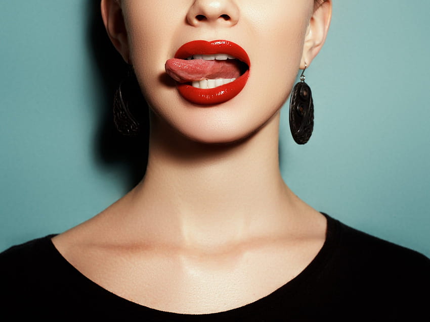 Tongue Out, Red Lipstick, Face, Women, Studio Shot, ลิ้นสาว วอลล์เปเปอร์ HD