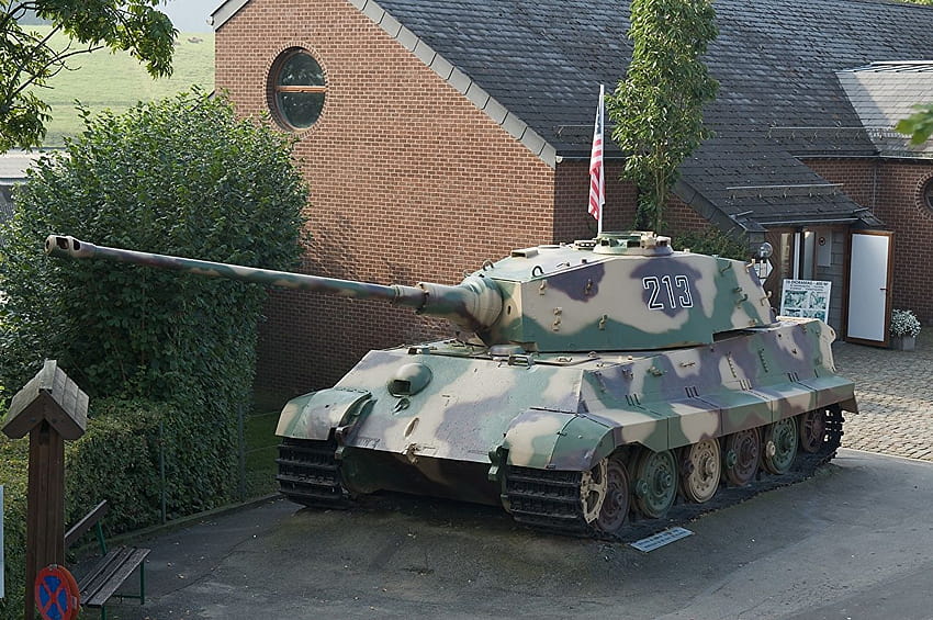 carro armato militare Tiger II Sfondo HD