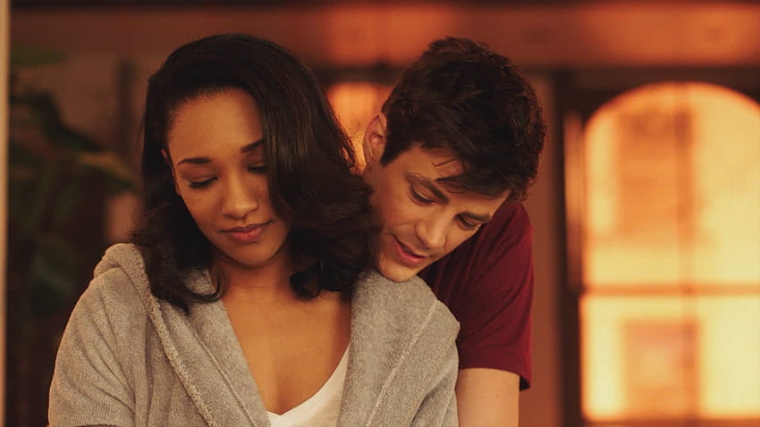 Flash: Barry i Iris nie mogą przestać się całować w usuniętej scenie z sezonu 4, Candice Patton i Grant Gustin Tapeta HD