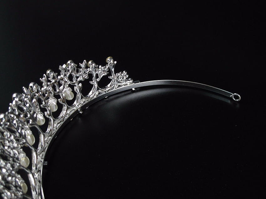 SWEET Vintage Wedding Bridal Pearl Crown Diana Tiara Princess Hair, pearl headdress HD wallpaper