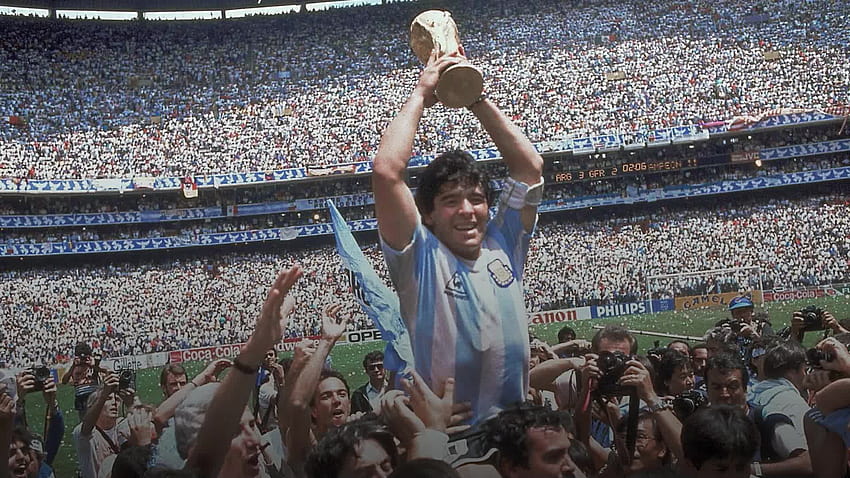 The world's lost a legend – Pele leads tributes to Diego Maradona, maradona pixel HD wallpaper