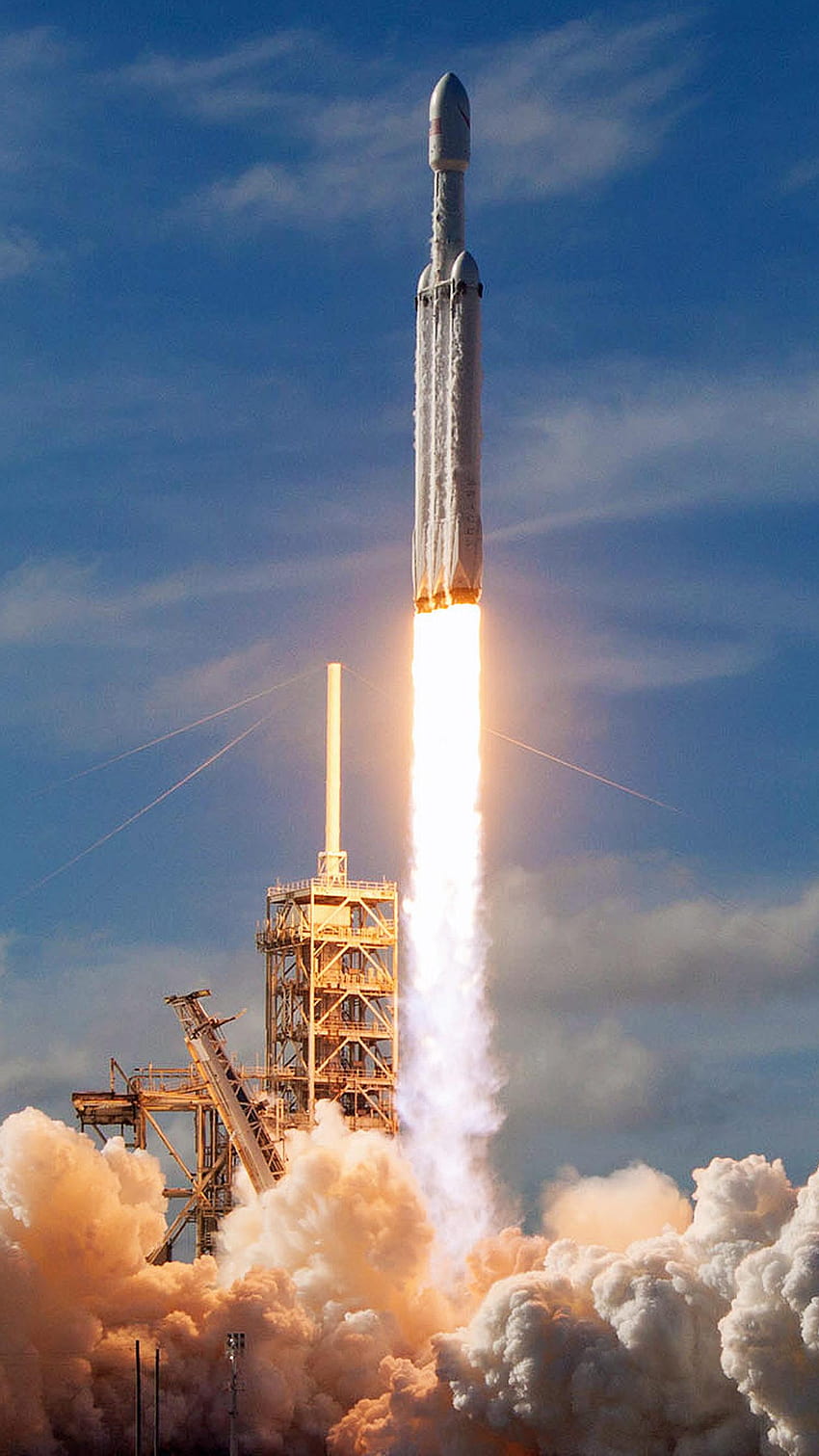 Lanzamiento pesado de SpaceX Falcon, lanzamiento de spacex fondo de pantalla del teléfono