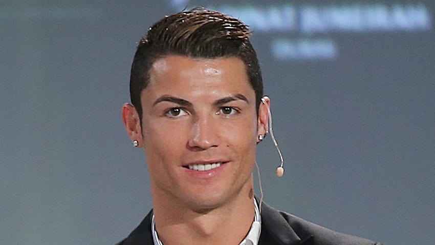 Cristiano Ronaldo New Hairstyles [Updated 2020, cr7 hairstyle HD wallpaper