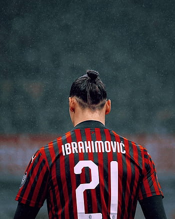 Official: AC Milan Striker Zlatan Ibrahimovic Signs Contract and Returns To  Iconic No. 11 Shirt - The AC Milan Offside