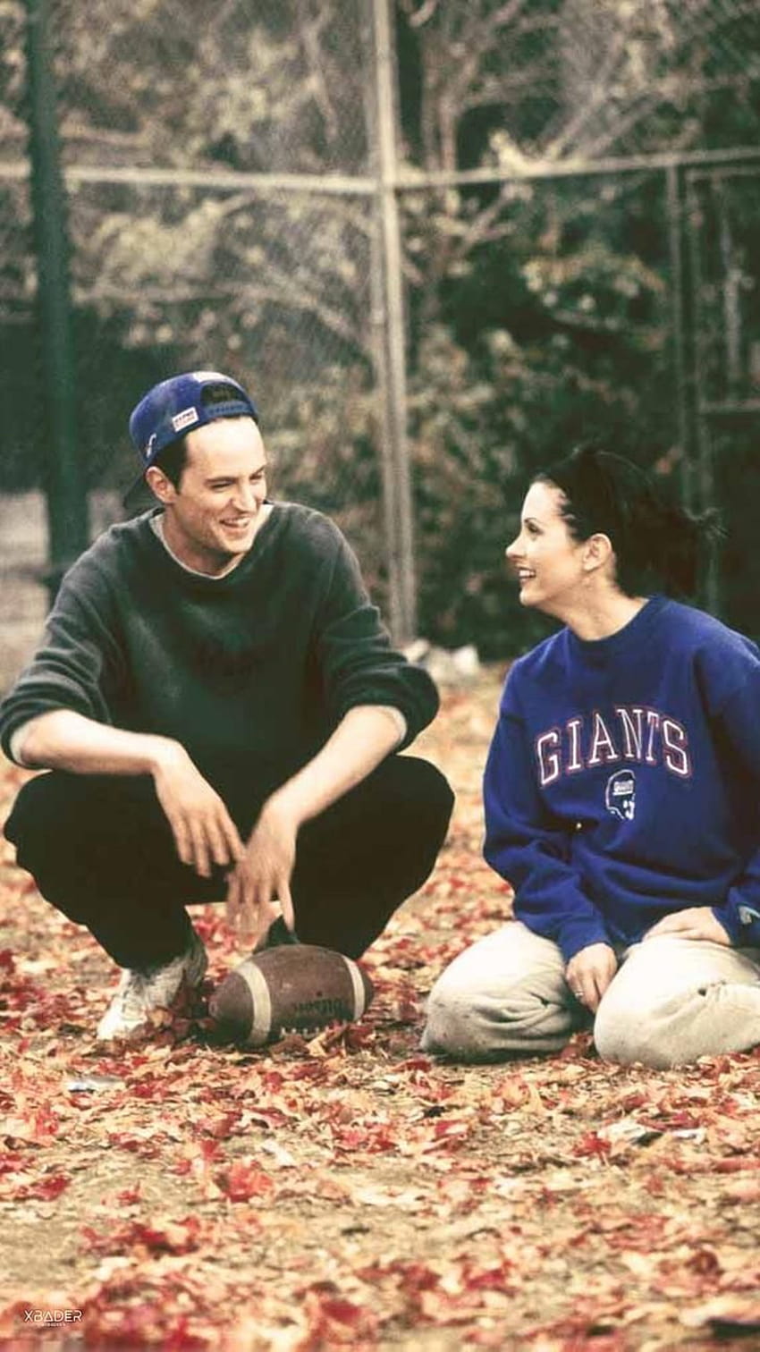 Monica e Chandler, amici Chandler Sfondo del telefono HD