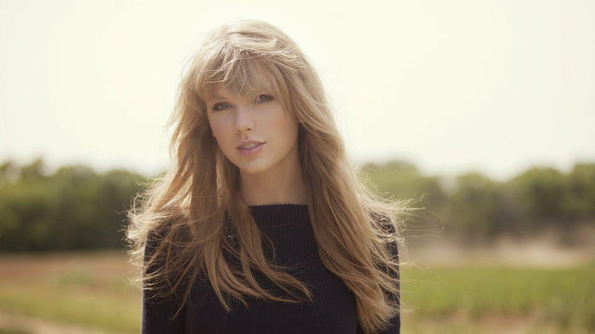 Taylor Swift blonde chanteuse visage yeux cheveux soleil arrière-plans Fond d'écran HD