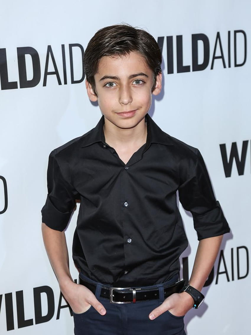 Aidan Gallagher HD phone wallpaper | Pxfuel